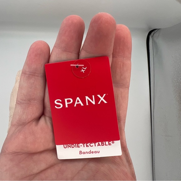 NWT SPANX Undie-tectable Strapless Bandeau Bra 30031R Size XL Lace - Picture 4 of 10